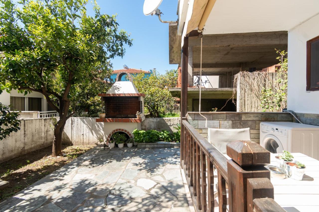 Stefanias Apartment Неос-Мармарас Экстерьер фото